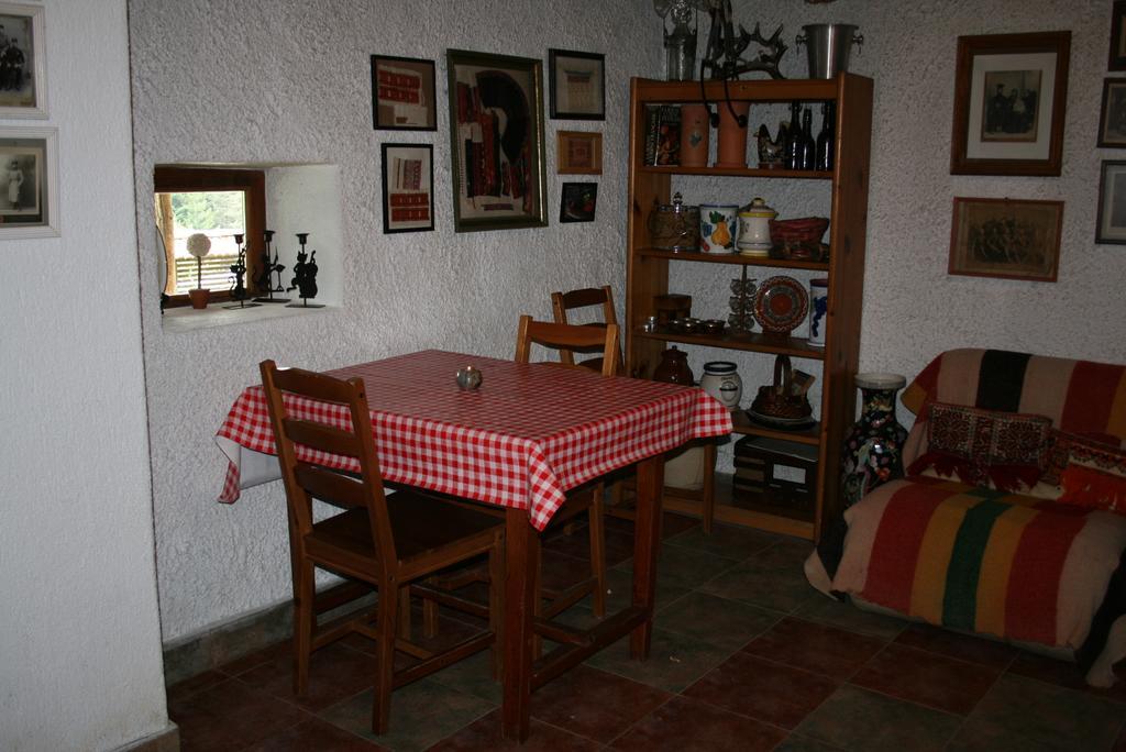 Guest House Kamenik Яґодіна Екстер'єр фото