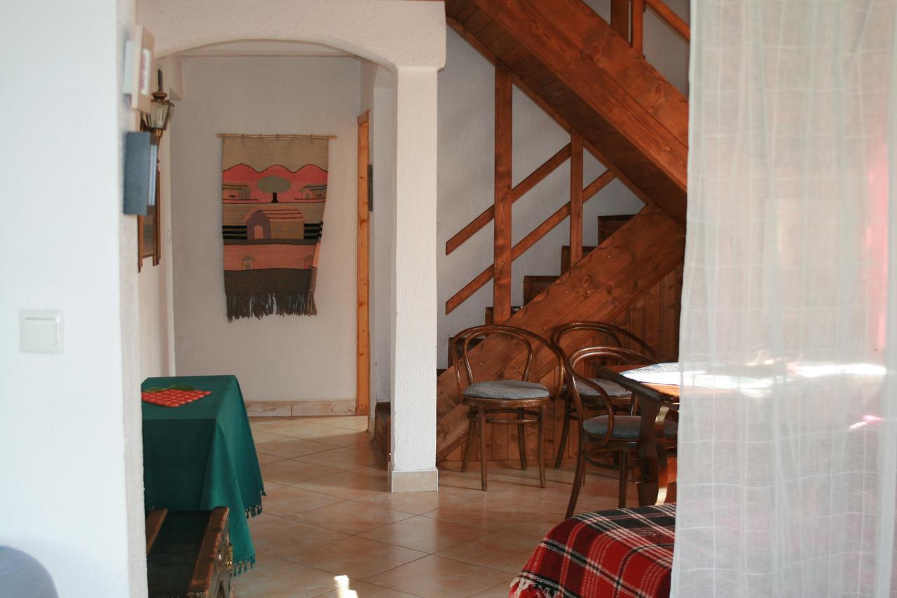Guest House Kamenik Яґодіна Екстер'єр фото